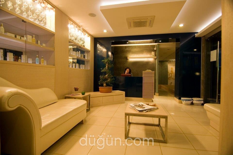 Este Form Beauty Club