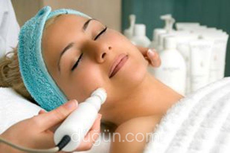 Este Form Beauty Club