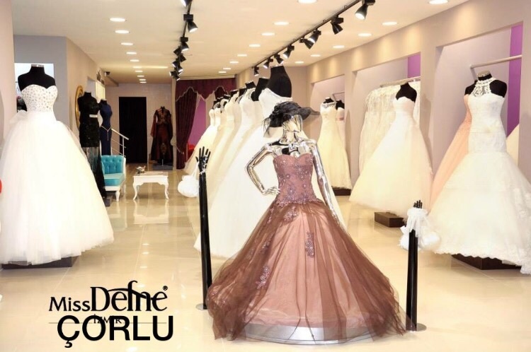 Miss Defne Çorlu
