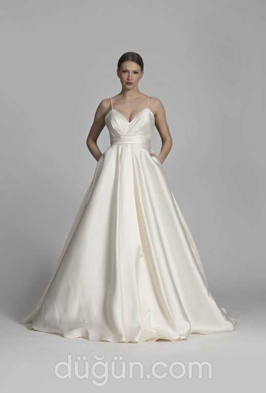 Glamour Bridal 13 A kesim V yaka  Sade gelinlik