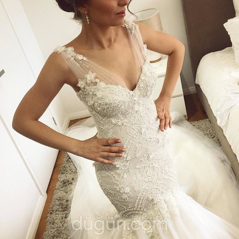 Glamour Bridal 56 Balık kesim V yaka  Romantik gelinlik