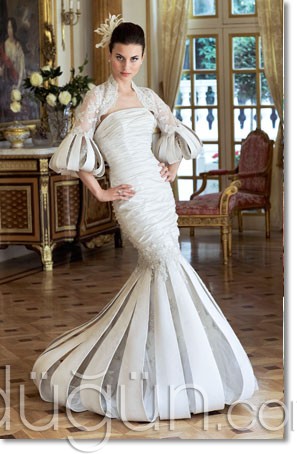 Sıradışı Gelinlik