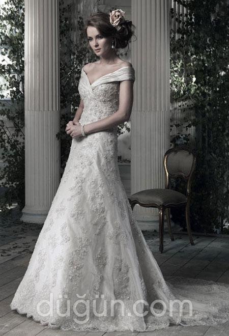 Düşük Omuzlu Gelinlik