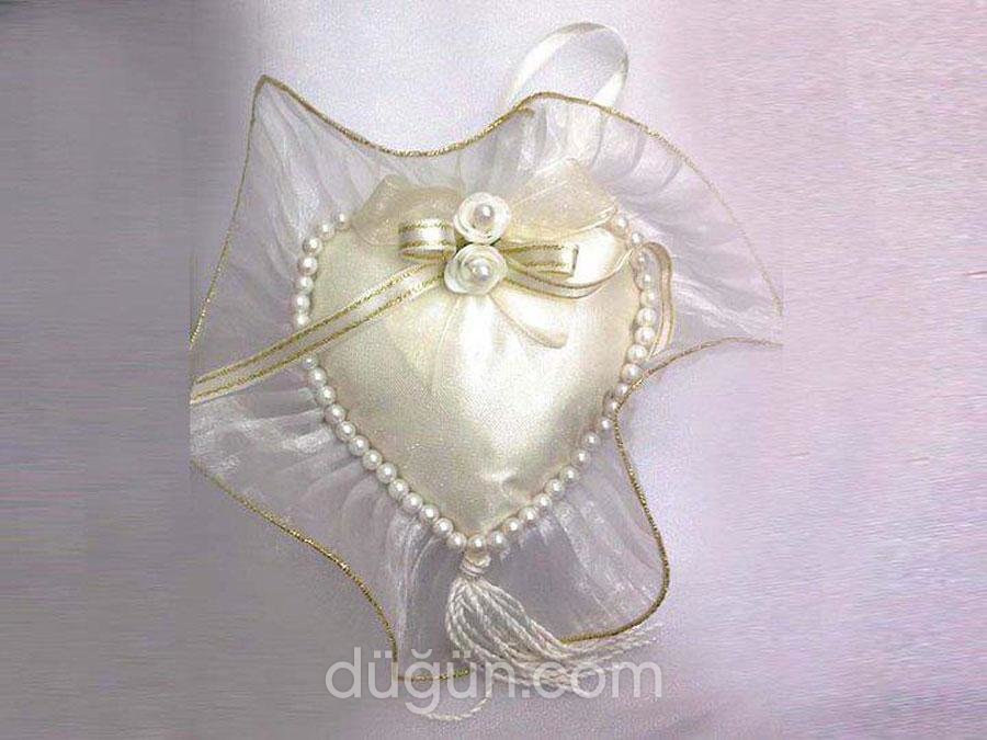 Müge Düğün aksesuarı