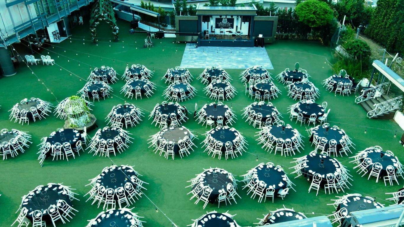 Ewet'de Balo ve Nikah Salonu