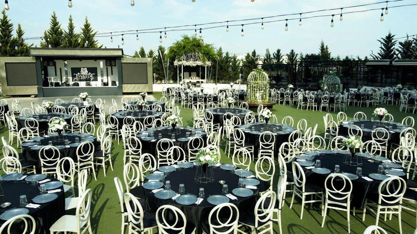 Ewet'de Balo ve Nikah Salonu