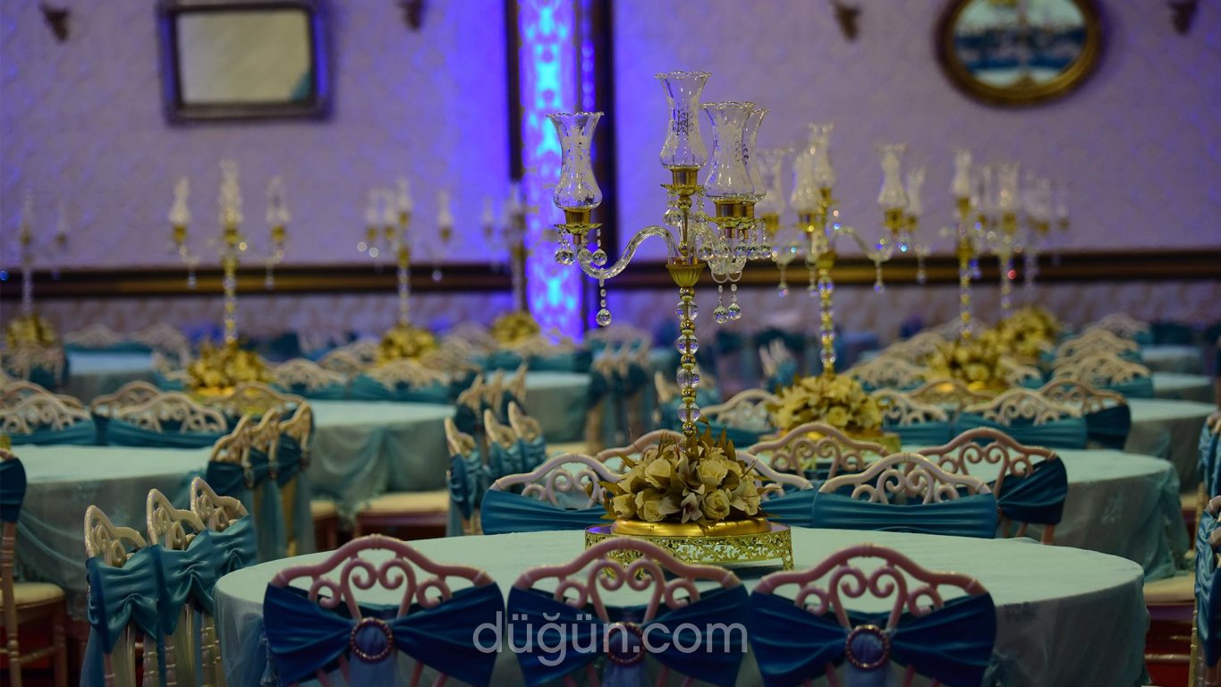 Pembe Köşk Balo Salonu