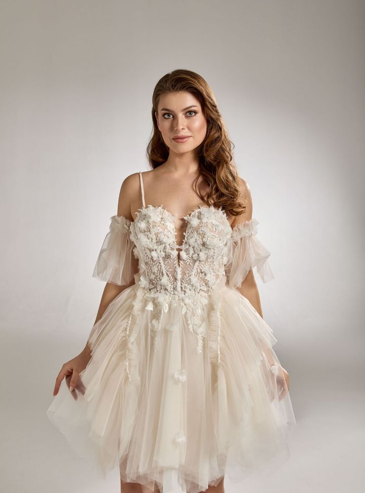 RB-63 Bohem Prenses Kesim Sırt Dekolteli Gelinlik