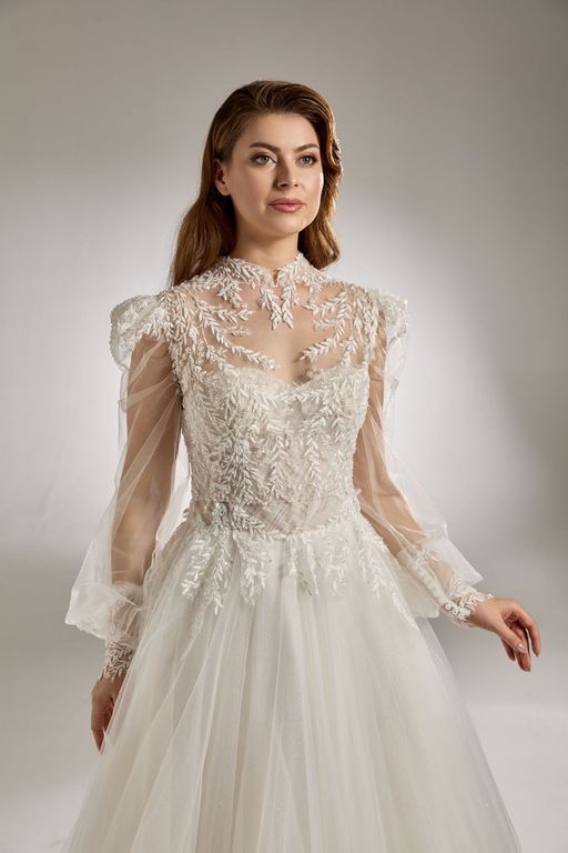 RB-99 A Kesim Bohem Sırt Dekolteli Gelinlik 2