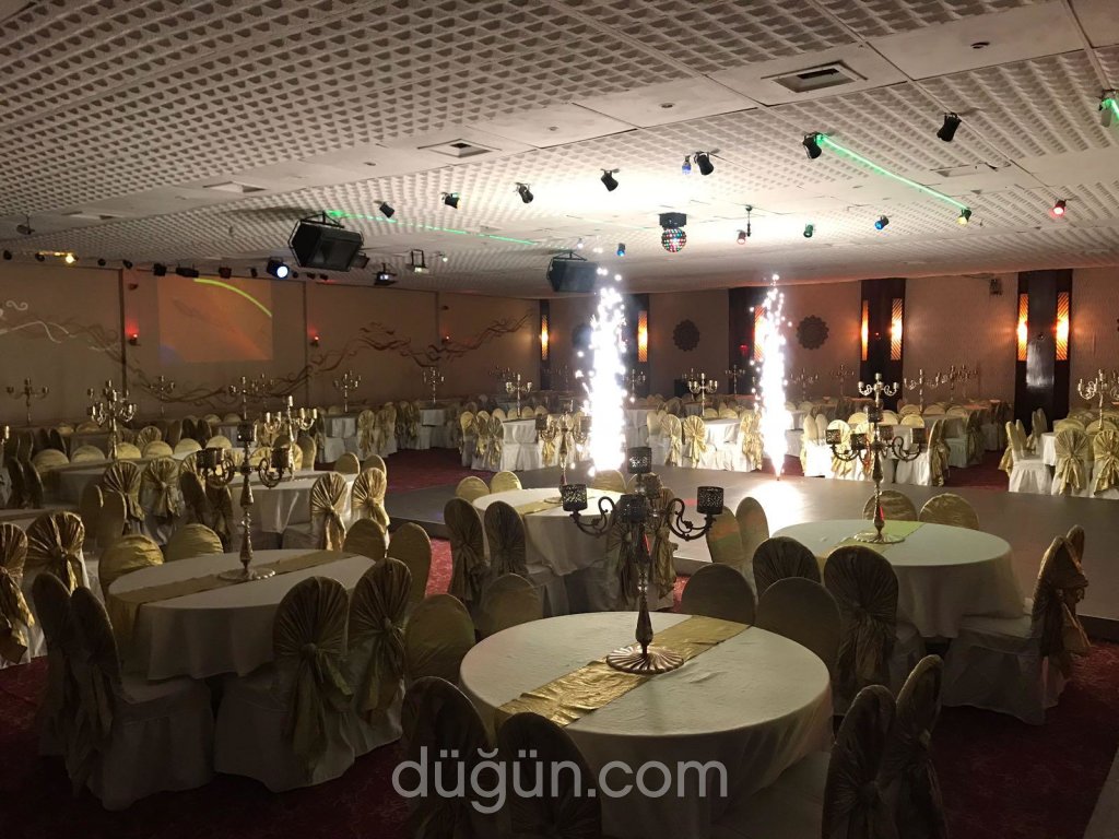 pornolar büyük memeli taş bebek cafe