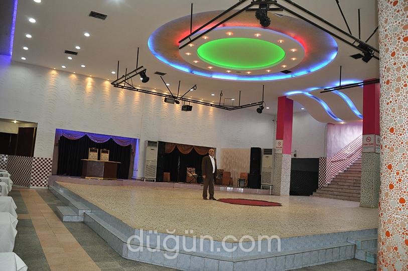 Cumhuriyet Düğün Salonu