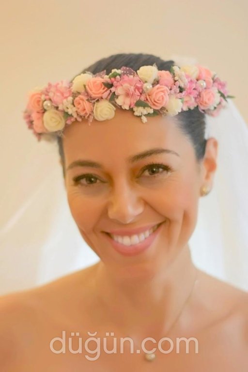 Pembe Çiçekli Gelin Tacı
