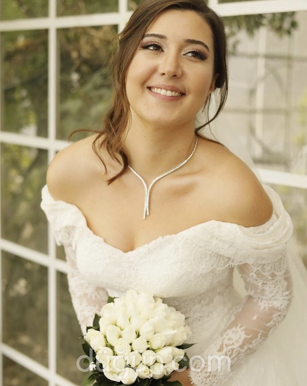 Hidayet Gelinlik ve Moda Evi