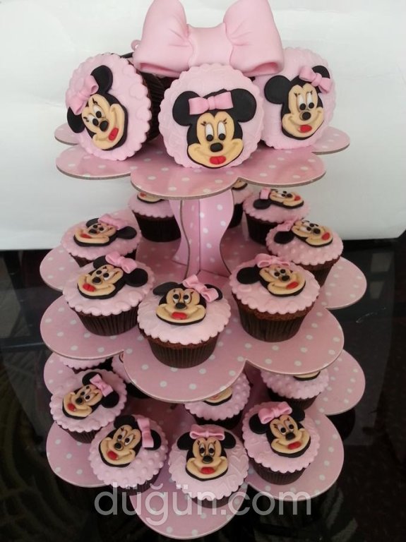 D'lish Cupcake