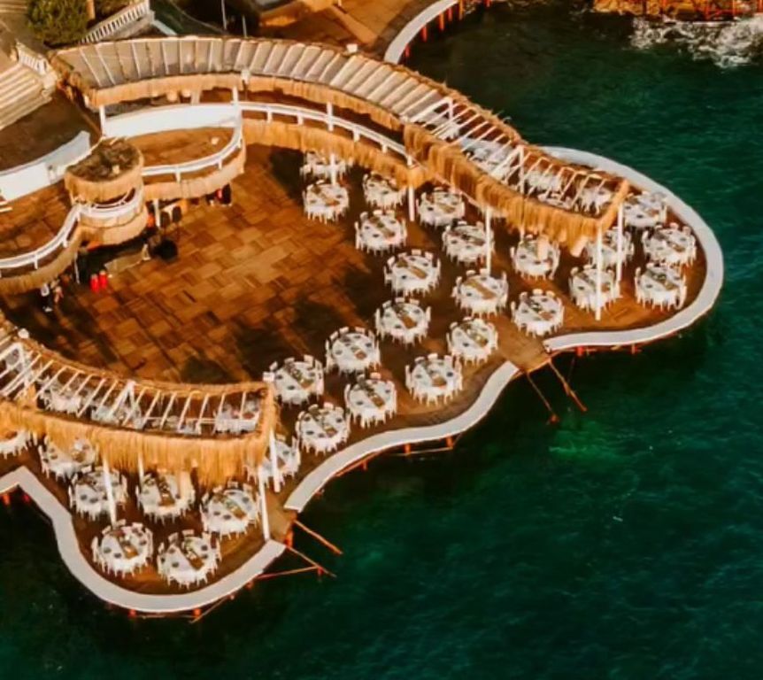 Miracle Wedding House