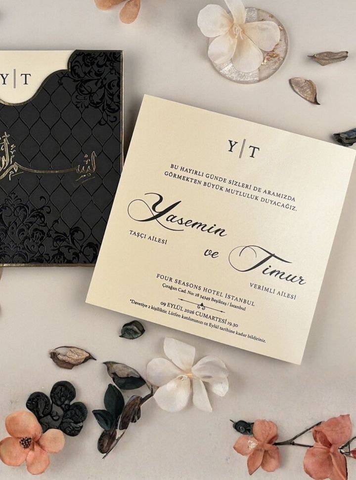 ED-26-25 Altın Varaklı Davetiye