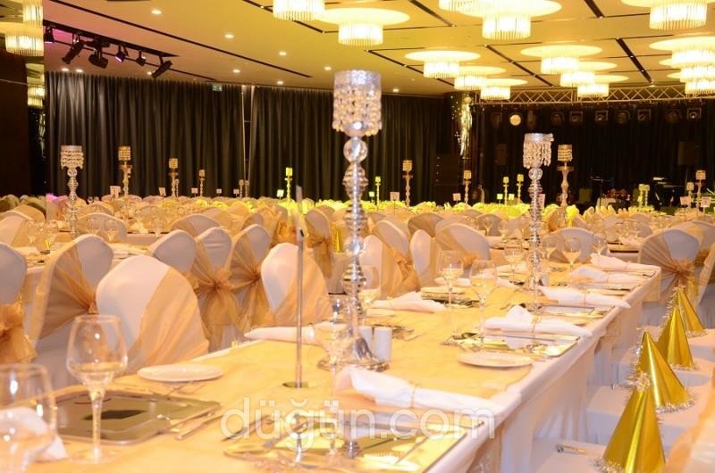 Ramada Plaza Asia Airport