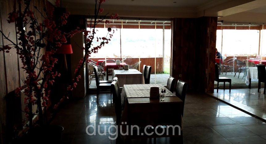 Manolya Kır Bahçesi