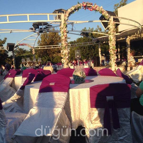 Azaklar Kır Düğünü
