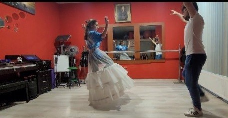 Armoni Dans ve Müzik Akademisi