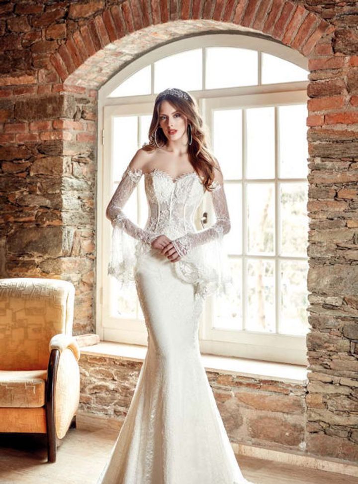 HPC 8 Balık Kesim Straplez Romantik Gelinlik