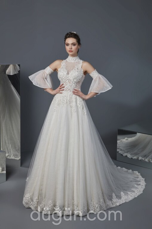 HPC 22 Halter Yaka Düz Kesim Göğüs Dekolteli Gelinlik 2