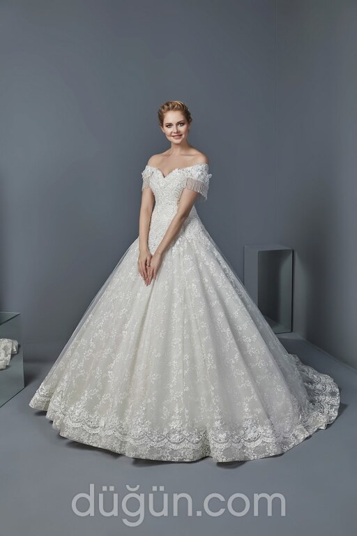 HPC 50 A Kesim Düşük Omuz Göğüs Dekolteli Gelinlik