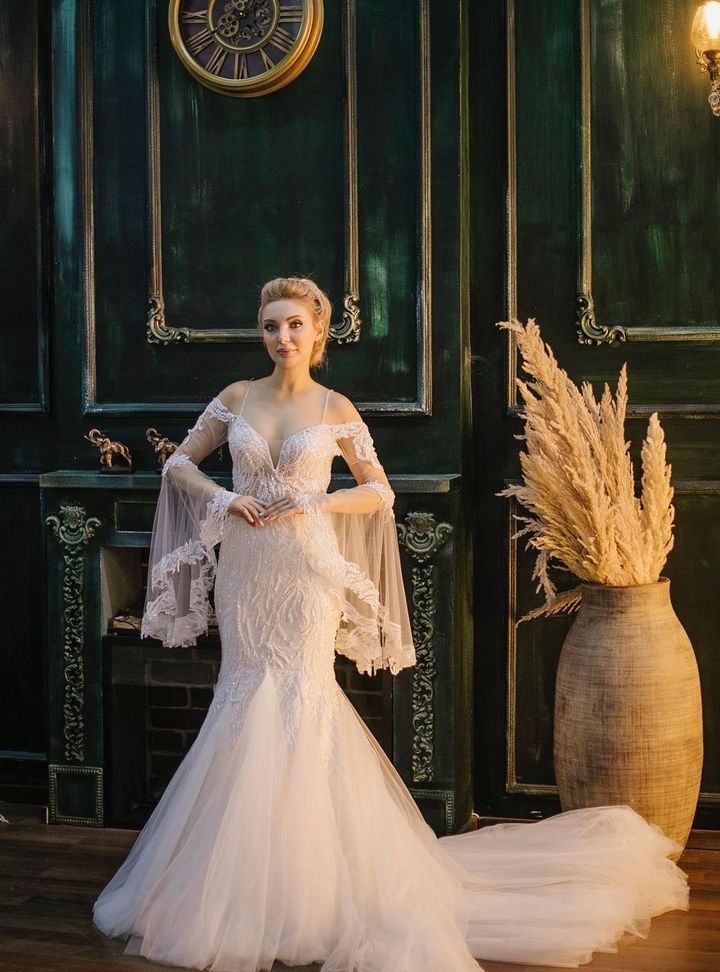 MYH 13 Balık Kesim Sırt Dekolteli Düşük Omuz Gelinlik