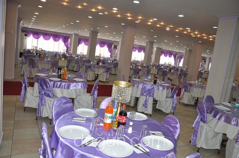 Zarifler 3 Düğün Sarayı