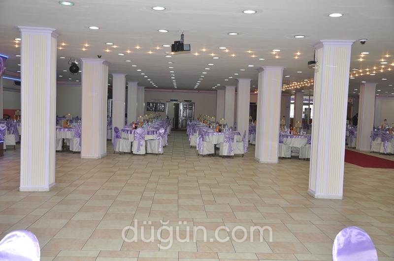 Zarifler 3 Düğün Sarayı