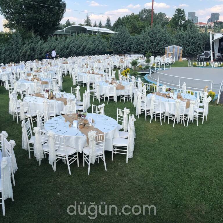 Turkuaz Kır Bahçesi