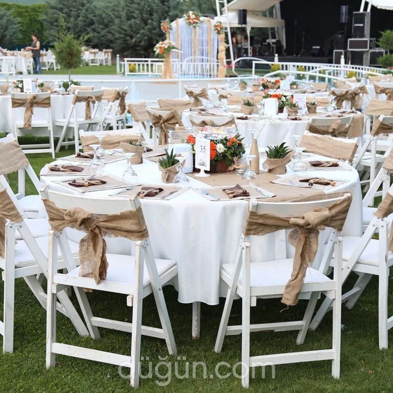 Turkuaz Kır Bahçesi