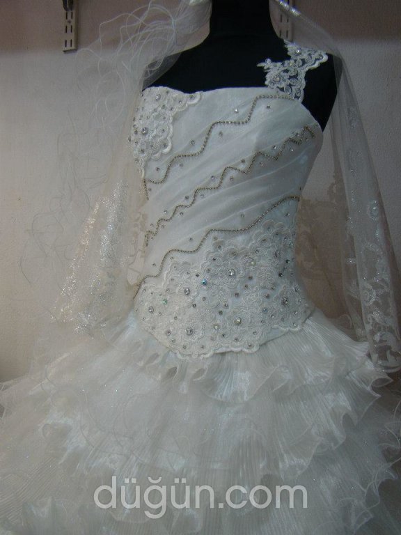 Yüksel Gelinlik ve Dikimevi