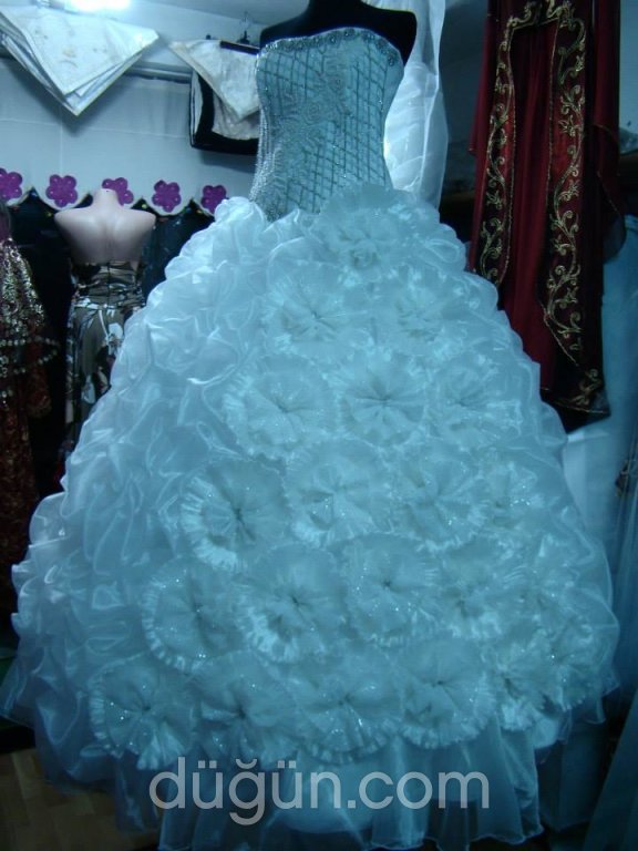 Yüksel Gelinlik ve Dikimevi