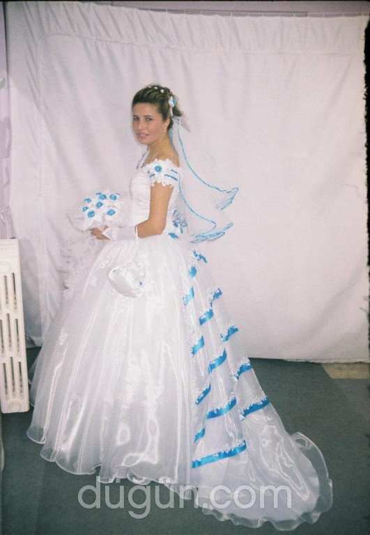 Suzi Gelinlik Dikimevi