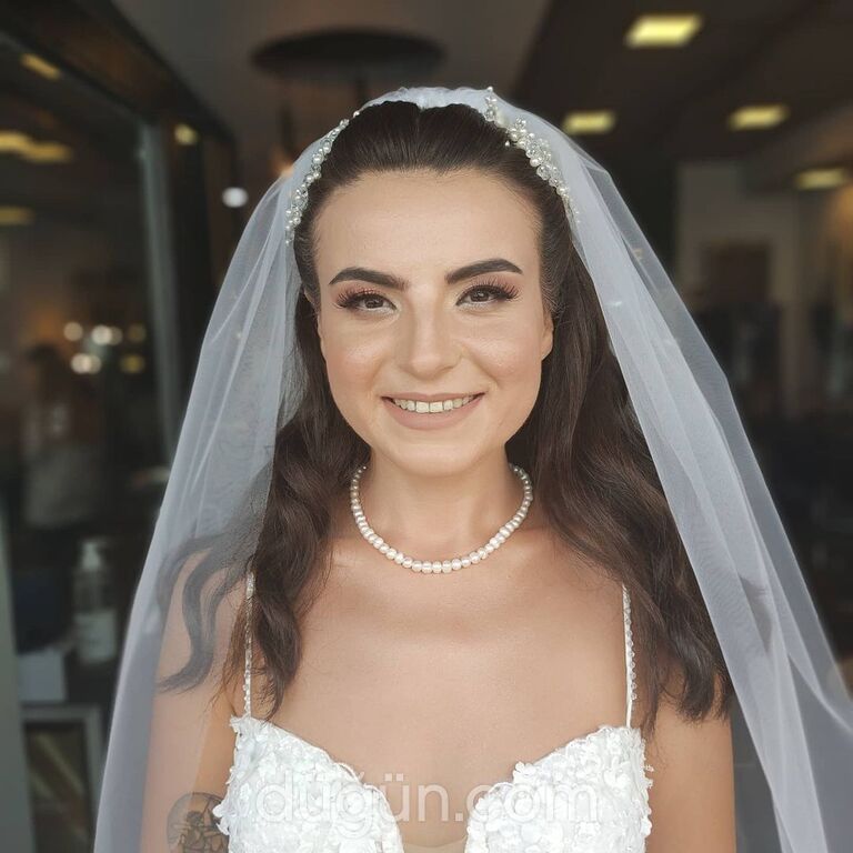 Ömer Sarıoğlu Kuaför Salonu