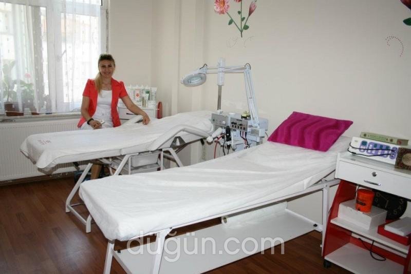 Berika Saç Tasarım Estetik & Güzellik Salonu