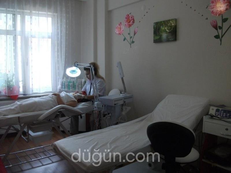 Berika Saç Tasarım Estetik & Güzellik Salonu