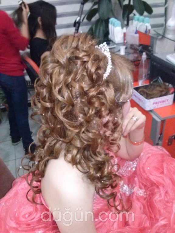 Eser Bayan Kuaförü