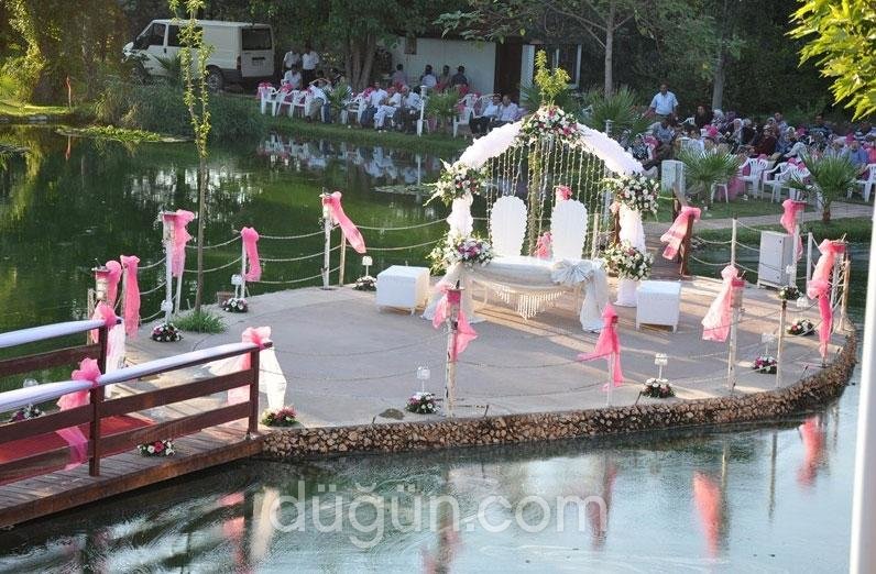 Beyazlilyum Çiçekçilik