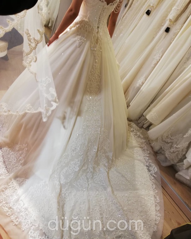 Tuğba Yavuz Moda Gelinlik