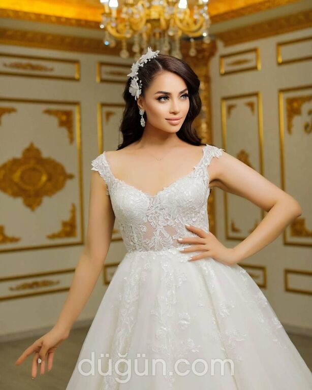 MCH 49 Prenses Kesim V Yaka Göğüs Dekolteli Gelinlik 3