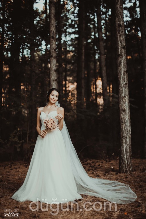 Happy Day Wedding Story