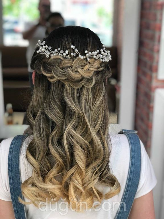 Moss Kuafor Gaziemir