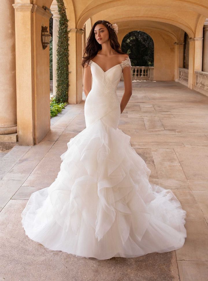 Thalassa  Balık Kesim Sırt Dekolteli Düşük Omuz Gelinlik