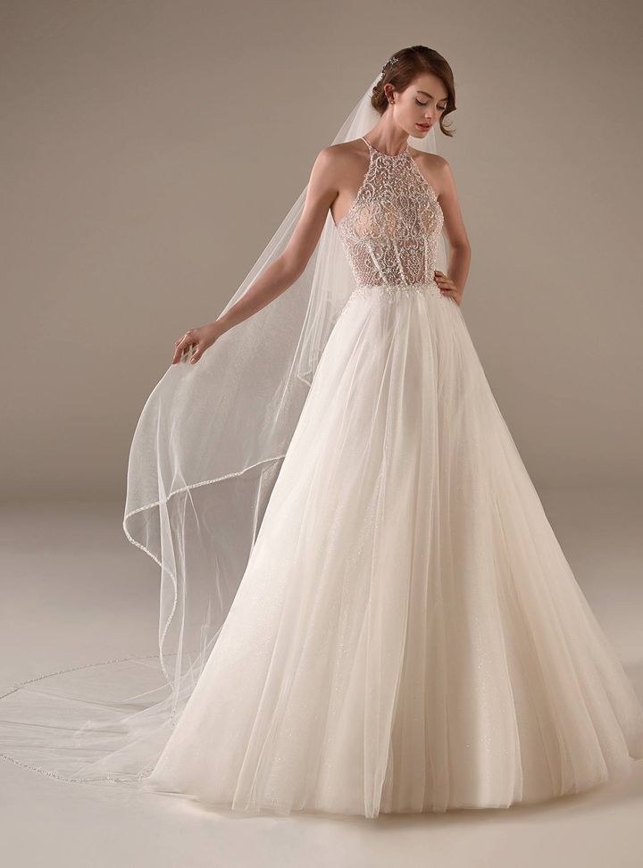 Loretta  Prenses Kesim Sırt Dekolteli Halter Yaka Gelinlik