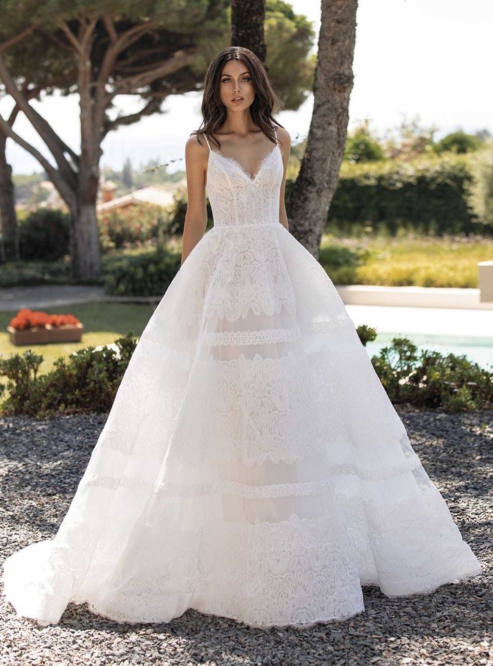 Rossanna  Prenses Kesim Sırt Dekolteli V Yaka Gelinlik