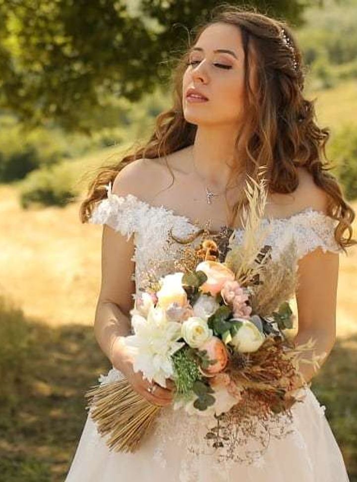 Hilal Turhal - La Bianca Butik 6