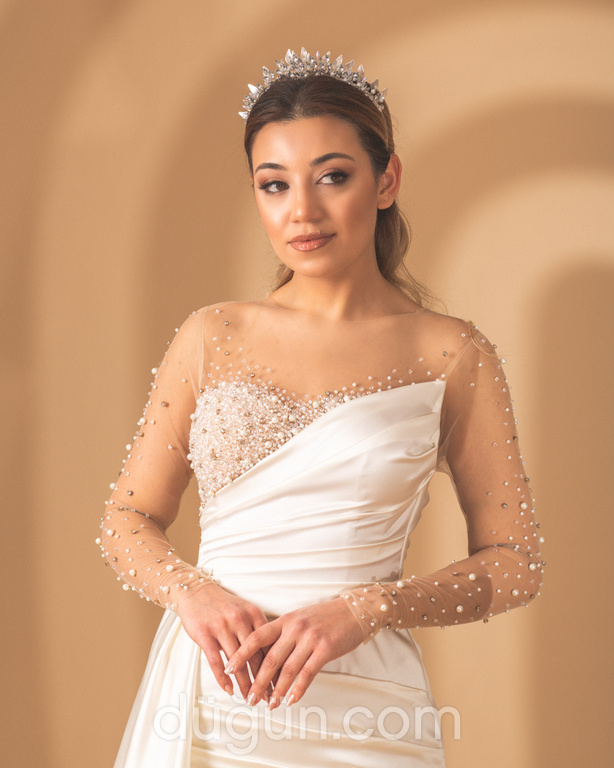 Hilal Turhal - La Bianca Butik