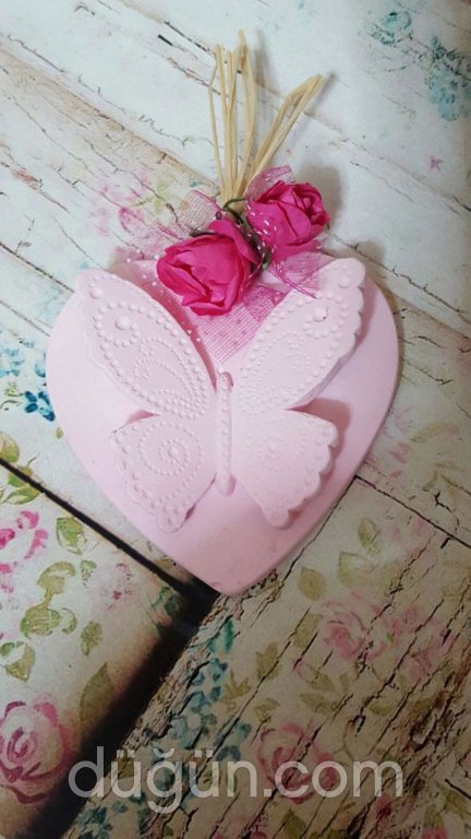Pembe Sepetteki Sabunlar